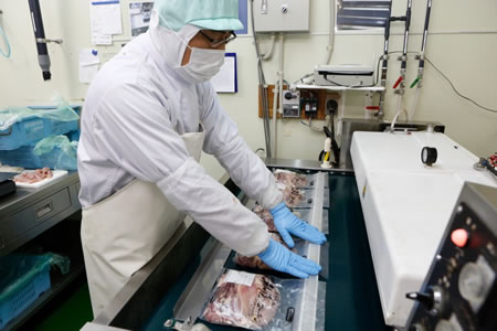 真空パック作業